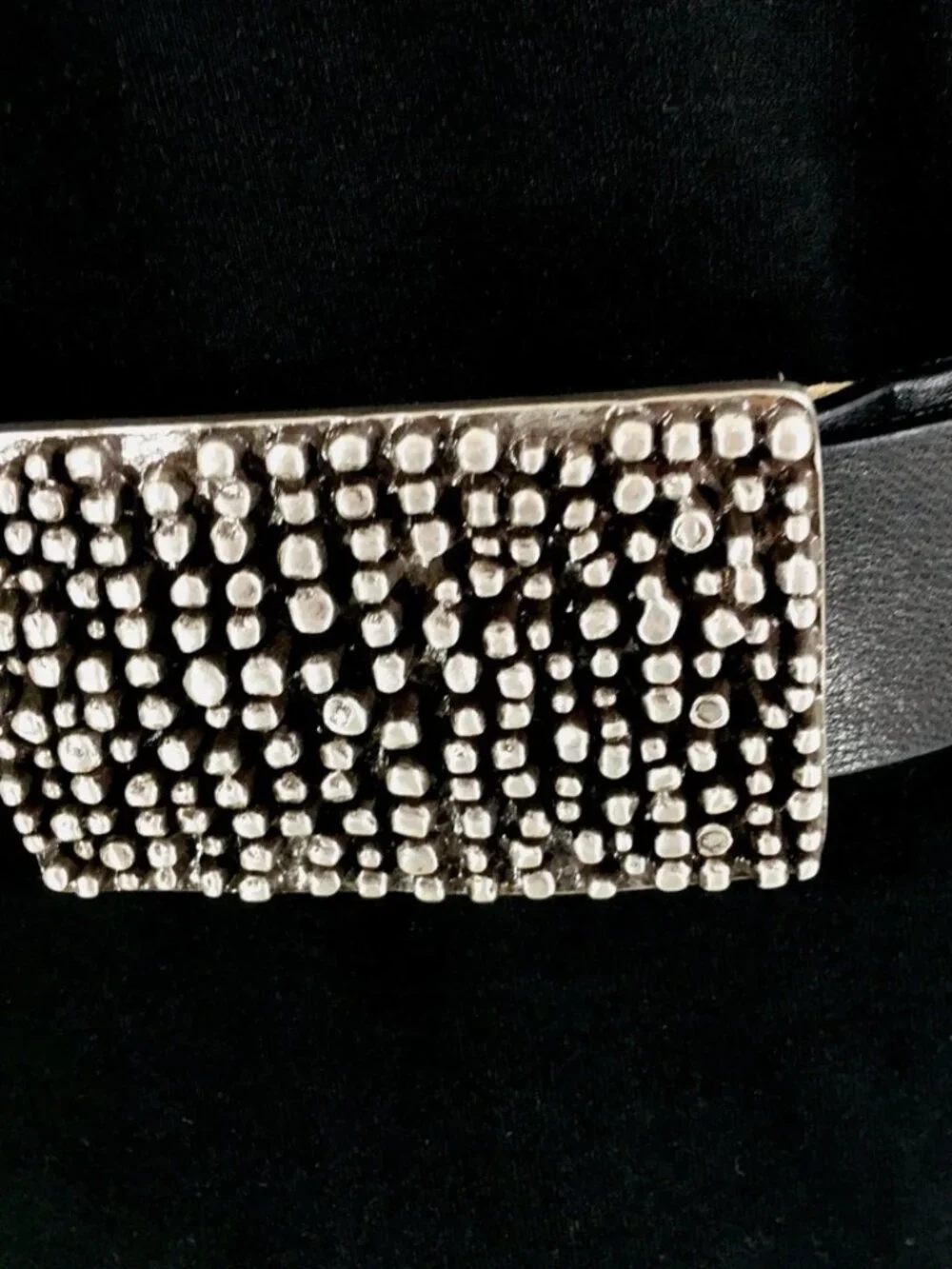 Tre Vero Belt Sz M Minimalist Modern Textured Silver Stud Buckle Classic Black